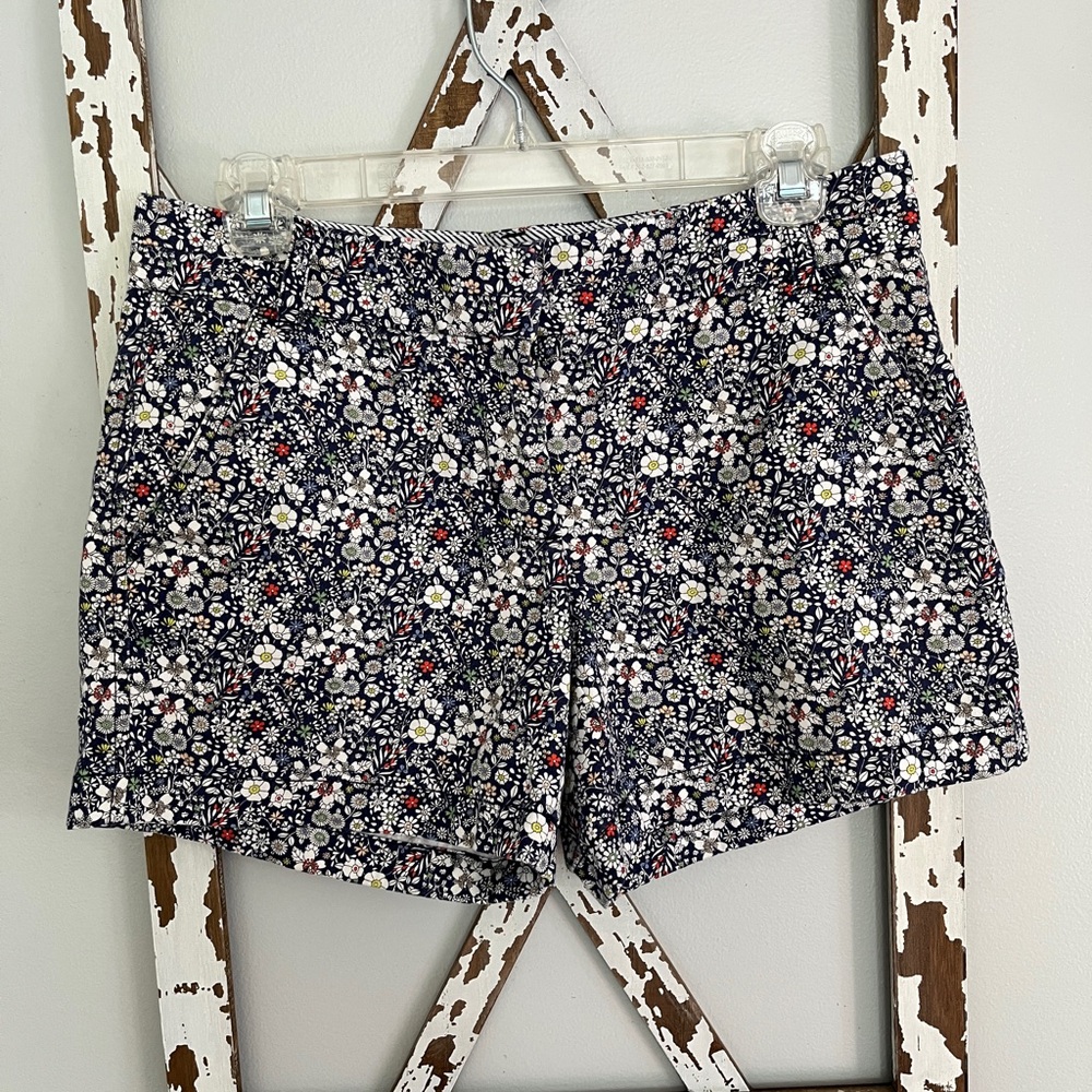 J.Crew‎ Liberty Art Fabri Floral Shorts Size 4 EUC